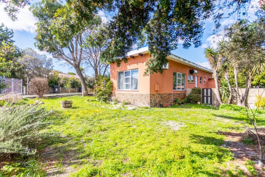 3 Bedroom Property for Sale in Protea Heights Western Cape